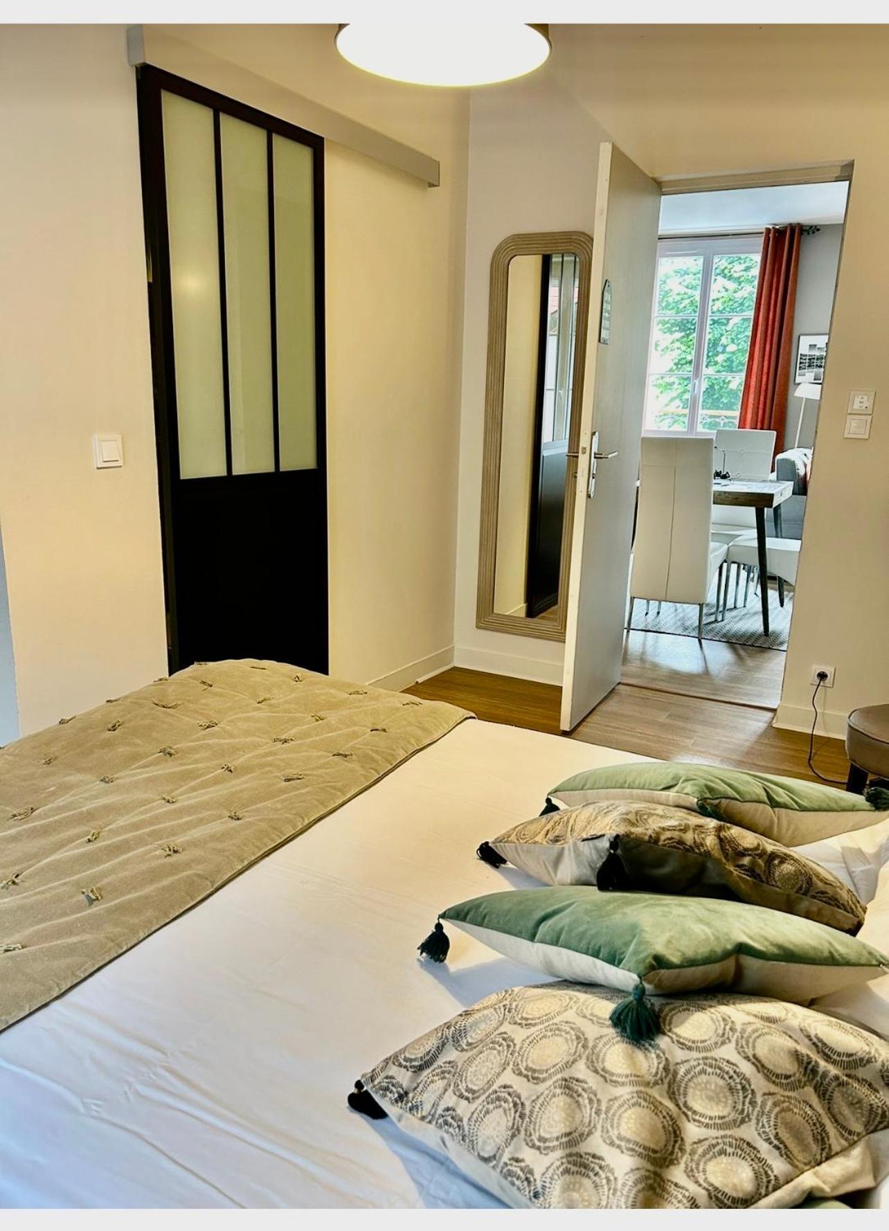 L'Atelier "Les Apparts D'Agnes " Honfleur Zewnętrze zdjęcie